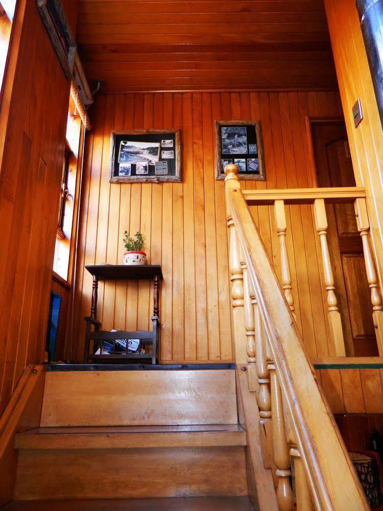 Hostal Torre De Babel Castro Bagian luar foto